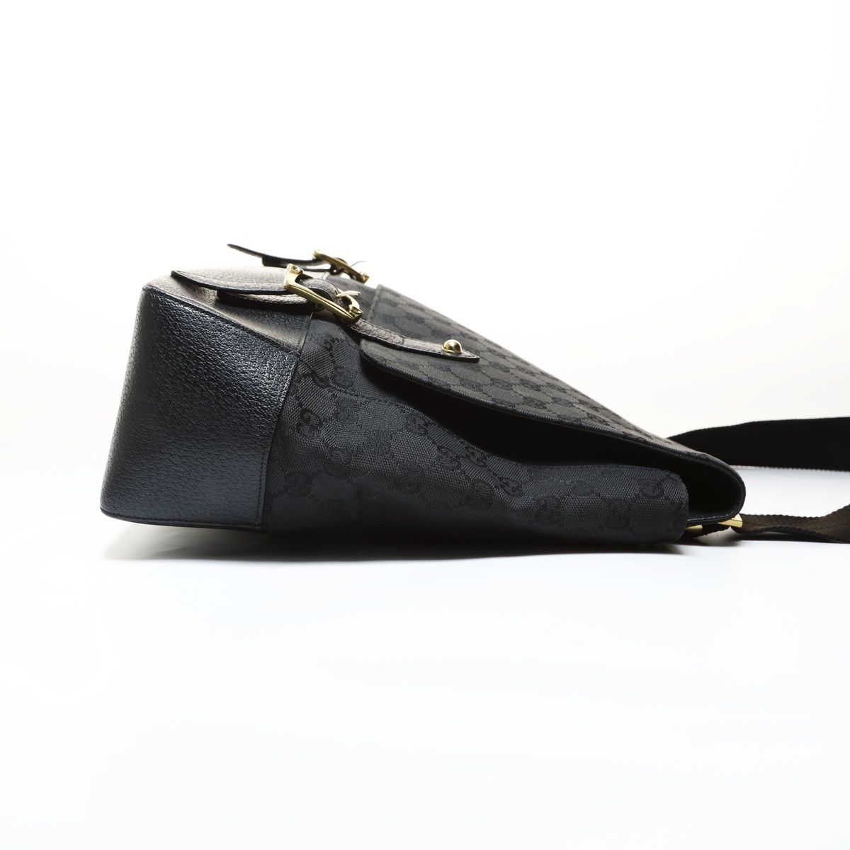 Gucci Shoulder Bag GG Canvas Gold — view 4