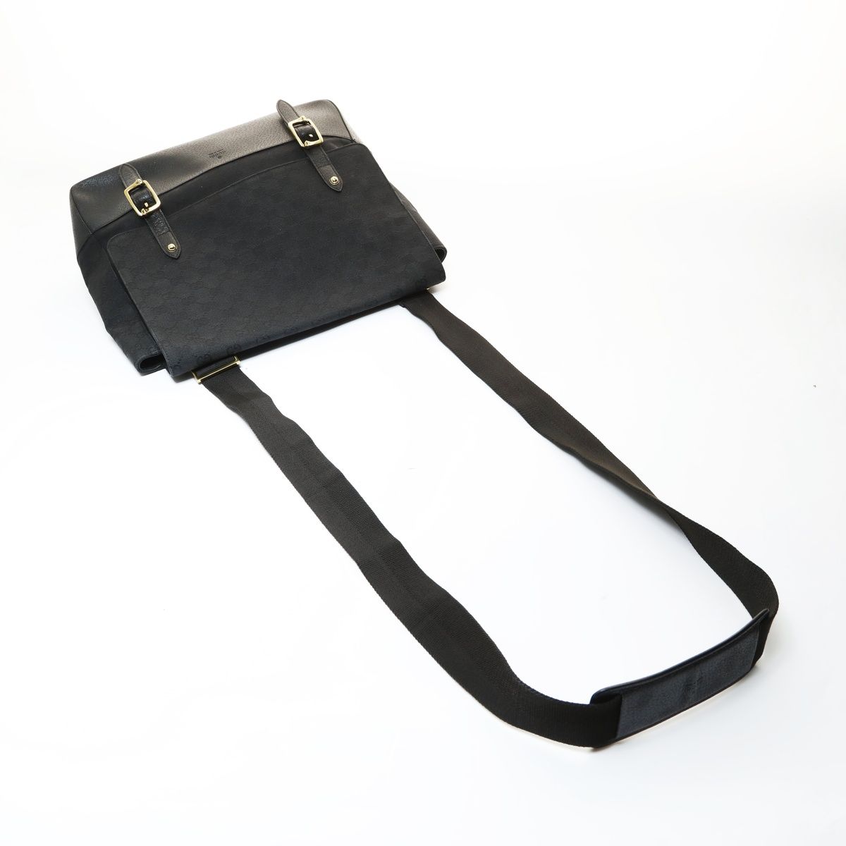 Gucci Shoulder Bag GG Canvas Gold — view 9
