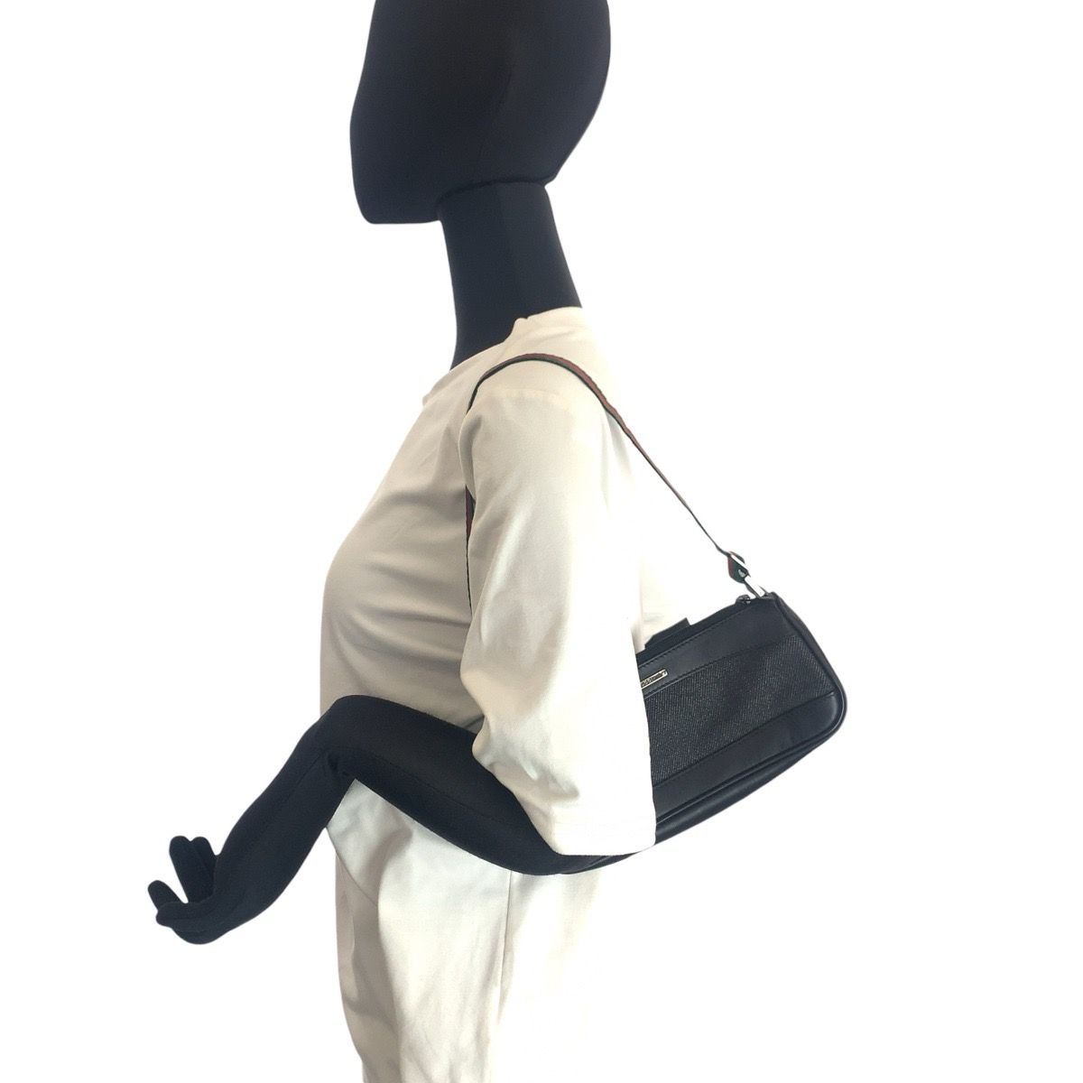 Gucci Sherry Line Black Silver Leather Handbag Pouch — view 7