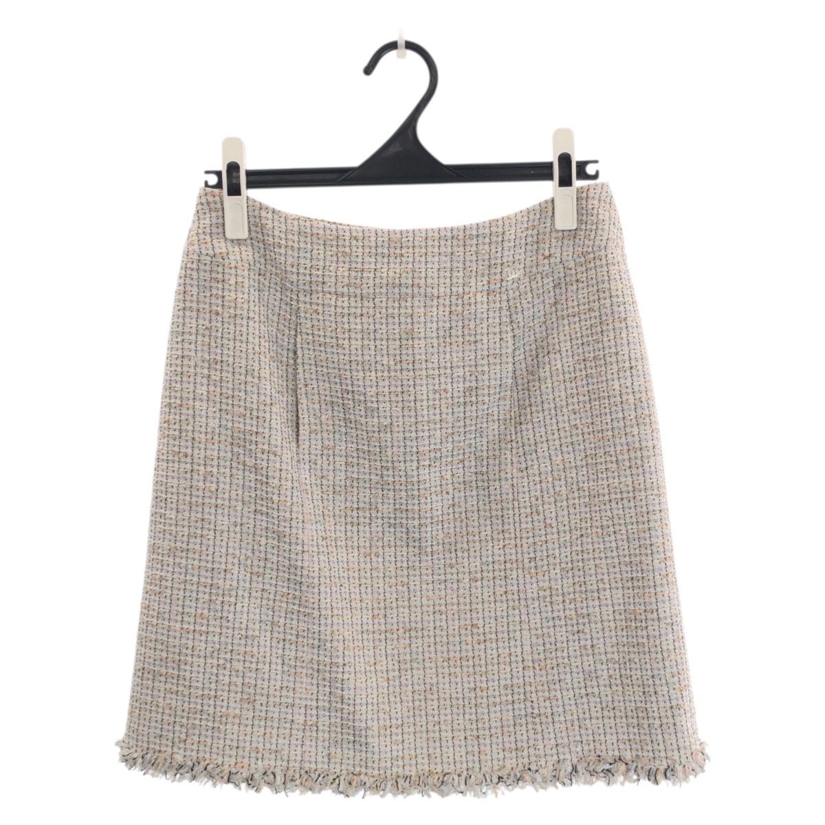 Chanel Tweed CC Logo 38 Pink Set Suit Jacket Skirt — view 4