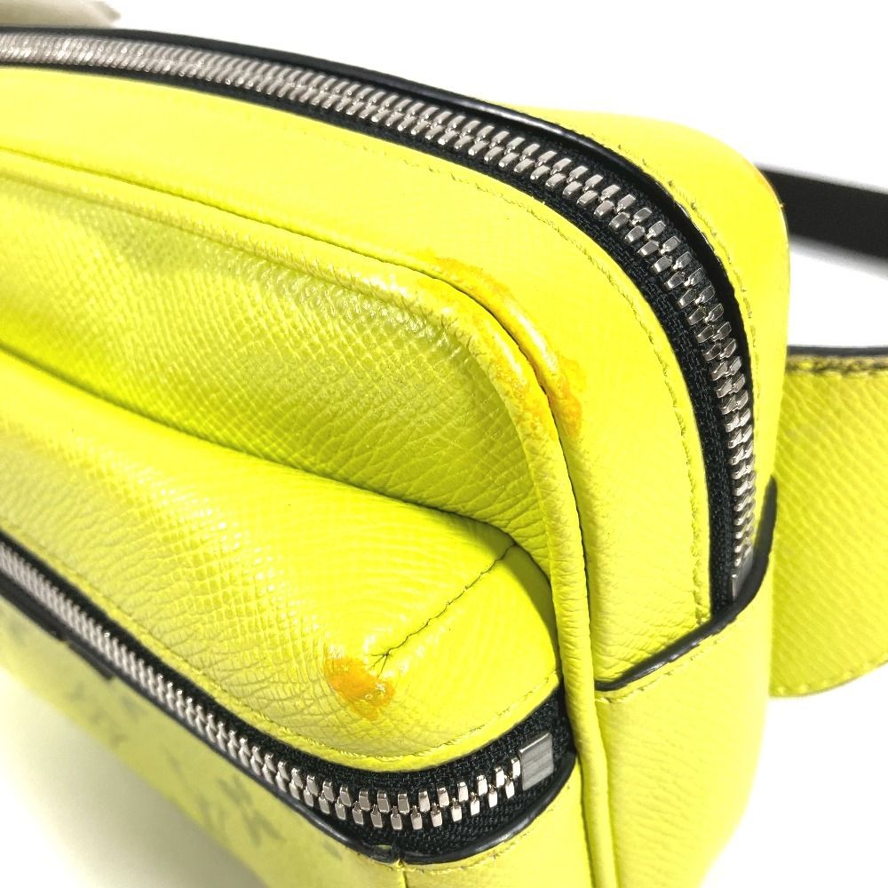 Louis Vuitton Belt Bag Outdoor Messenger PM Taiga Leather Yellow — view 6