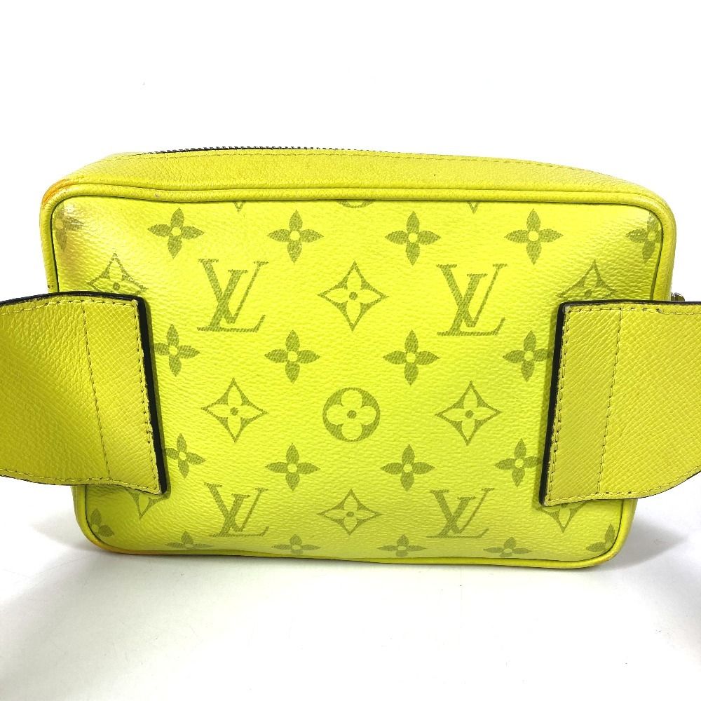 Louis Vuitton Belt Bag Outdoor Messenger PM Taiga Leather Yellow — view 2