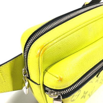 Louis Vuitton Belt Bag Outdoor Messenger PM Taiga Leather Yellow — view 5