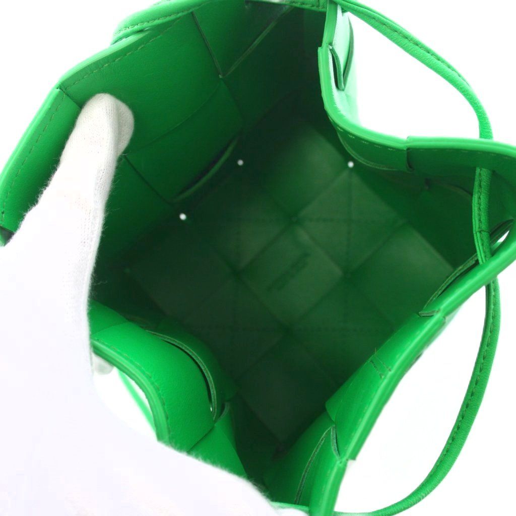 Bottega Veneta Cassette Shoulder Bag Leather Green KH — view 5
