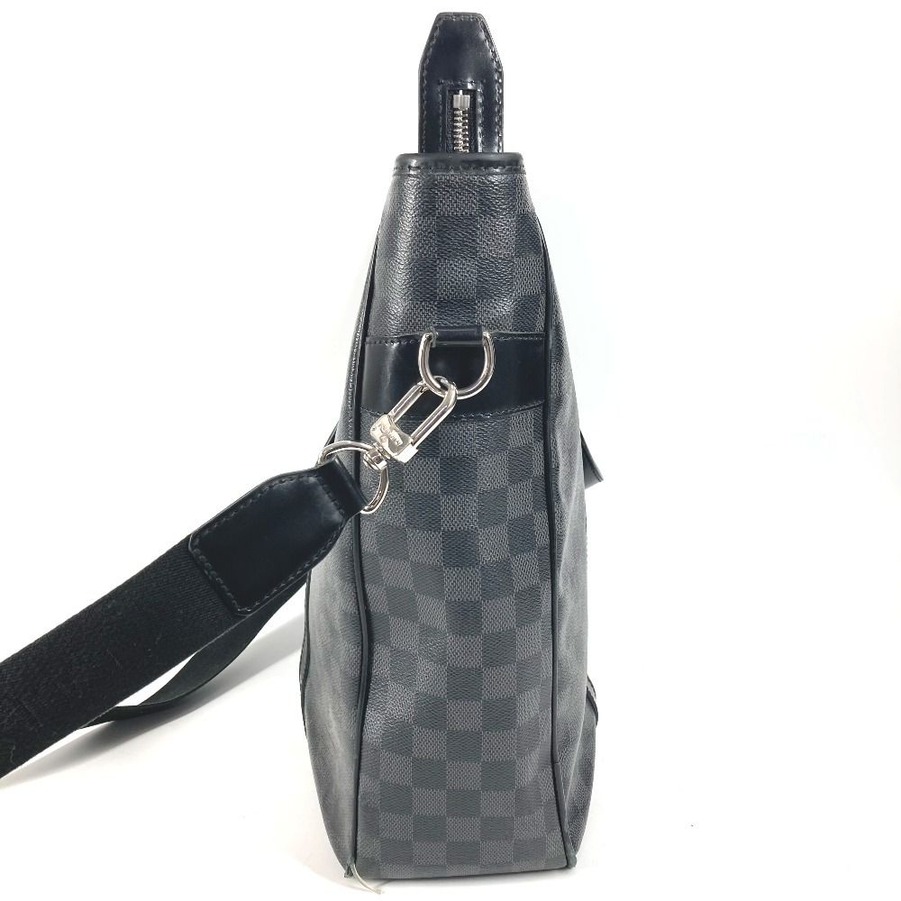 Louis Vuitton Shoulder Bag Tadao Damier Graphite Canvas Black — view 3