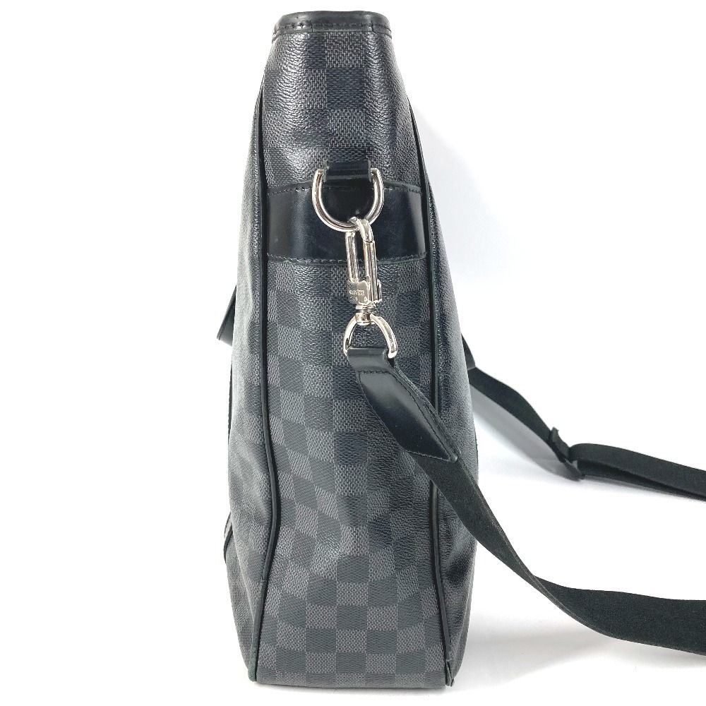 Louis Vuitton Shoulder Bag Tadao Damier Graphite Canvas Black — view 4