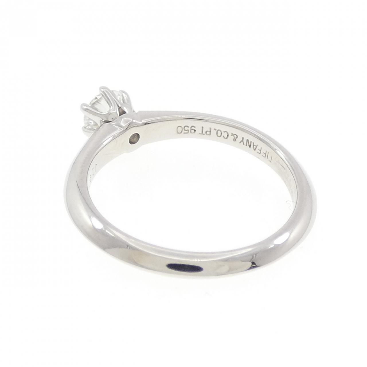 Tiffany & Co Classic Solitaire Ring — view 3