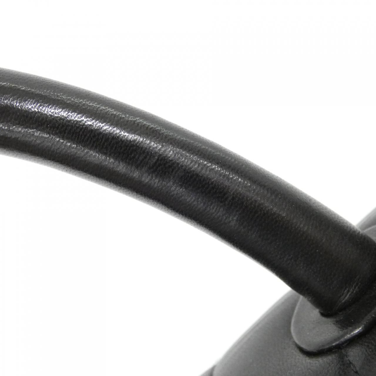 Chanel Vintage Bag Handbag Black — view 7