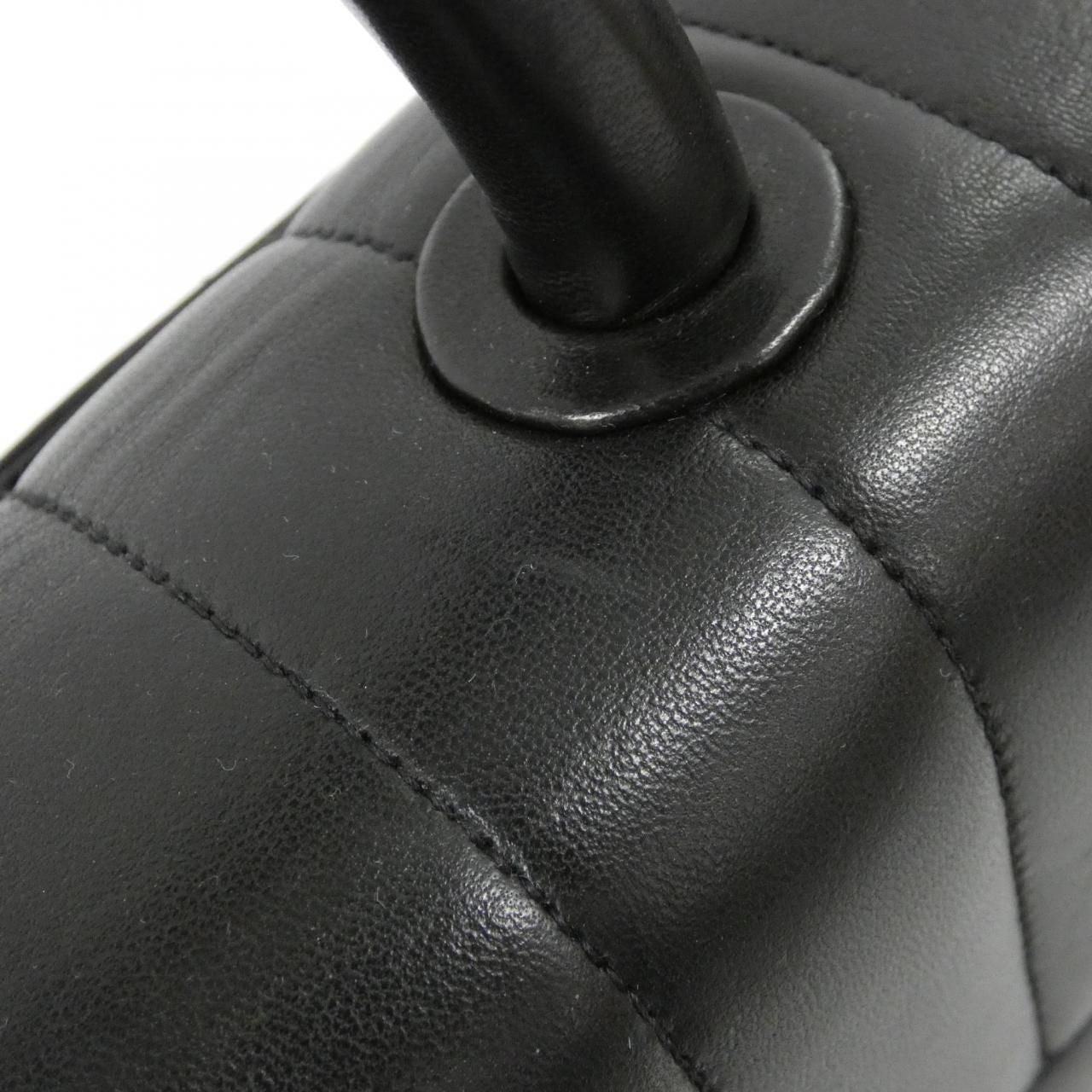 Chanel Vintage Bag Handbag Black — view 6