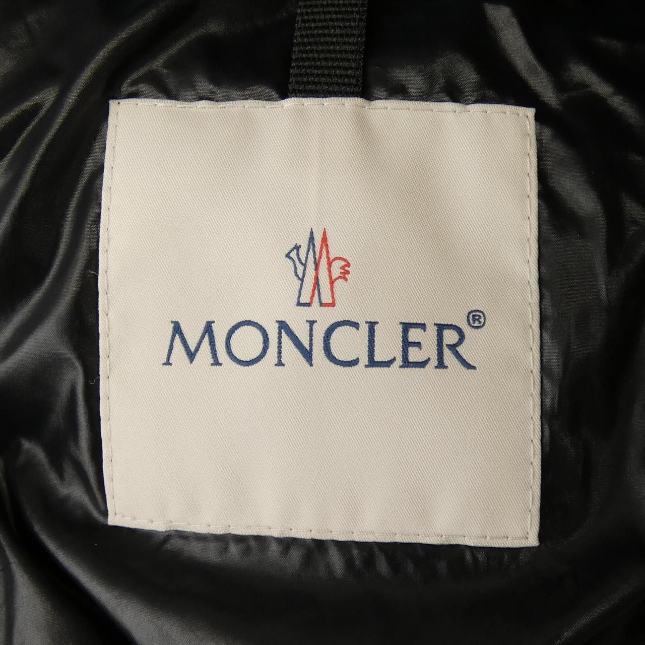 Moncler Montcla Down Jacket — view 5