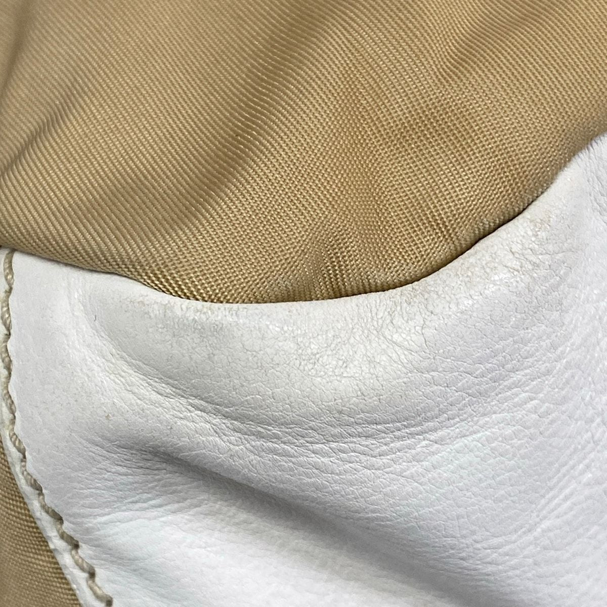 Prada Shoulder Bag Beige White Leather — view 6