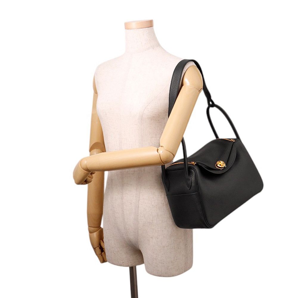 Hermes Handbag Lindy 26 Black Gold Taurillon Clemence 2-Way — view 4