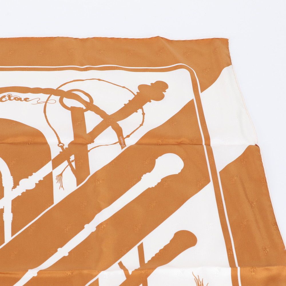 Hermes Tagged Carre 90 Clic Clac Watermark Silk 100% Scarf Mem — view 5