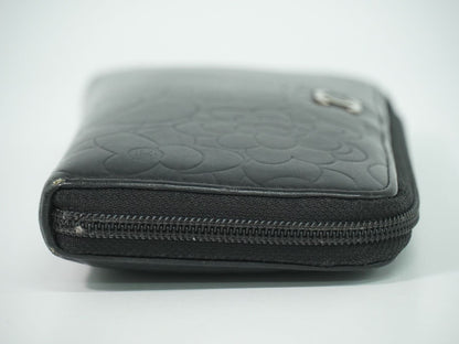 Chanel CC Logo Camelia Zip Around Wallet Leather Black — view 4