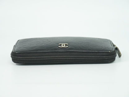 Chanel CC Logo Camelia Zip Around Wallet Leather Black — view 5