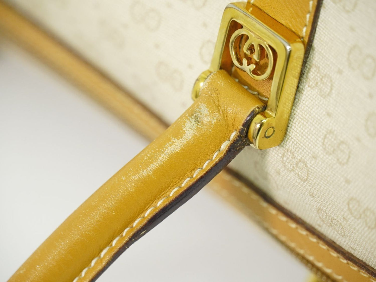 Gucci Micro GG Mini Boston Bag Beige — view 5