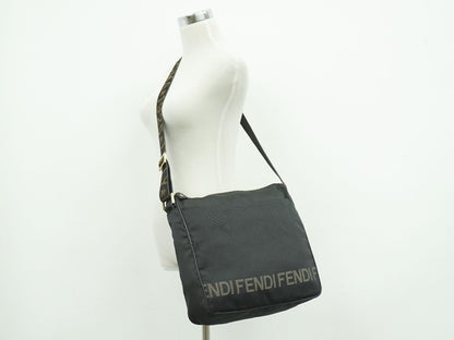 Fendi Canvas Shoulder Bag Pochette Black — view 6