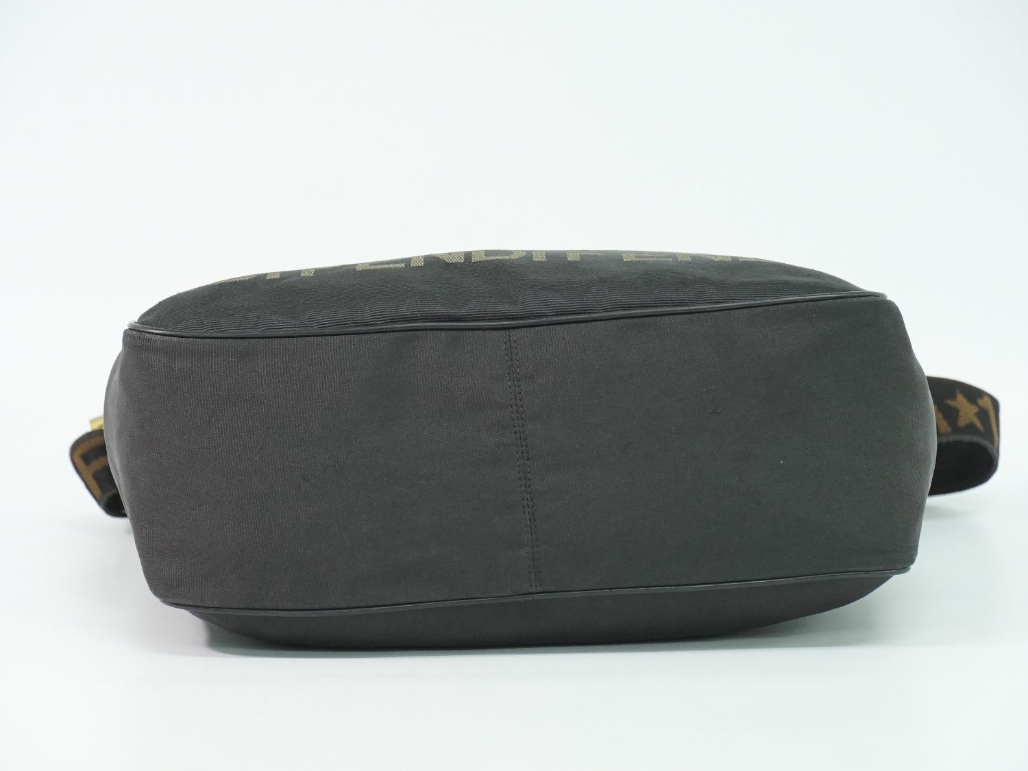 Fendi Canvas Shoulder Bag Pochette Black — view 3