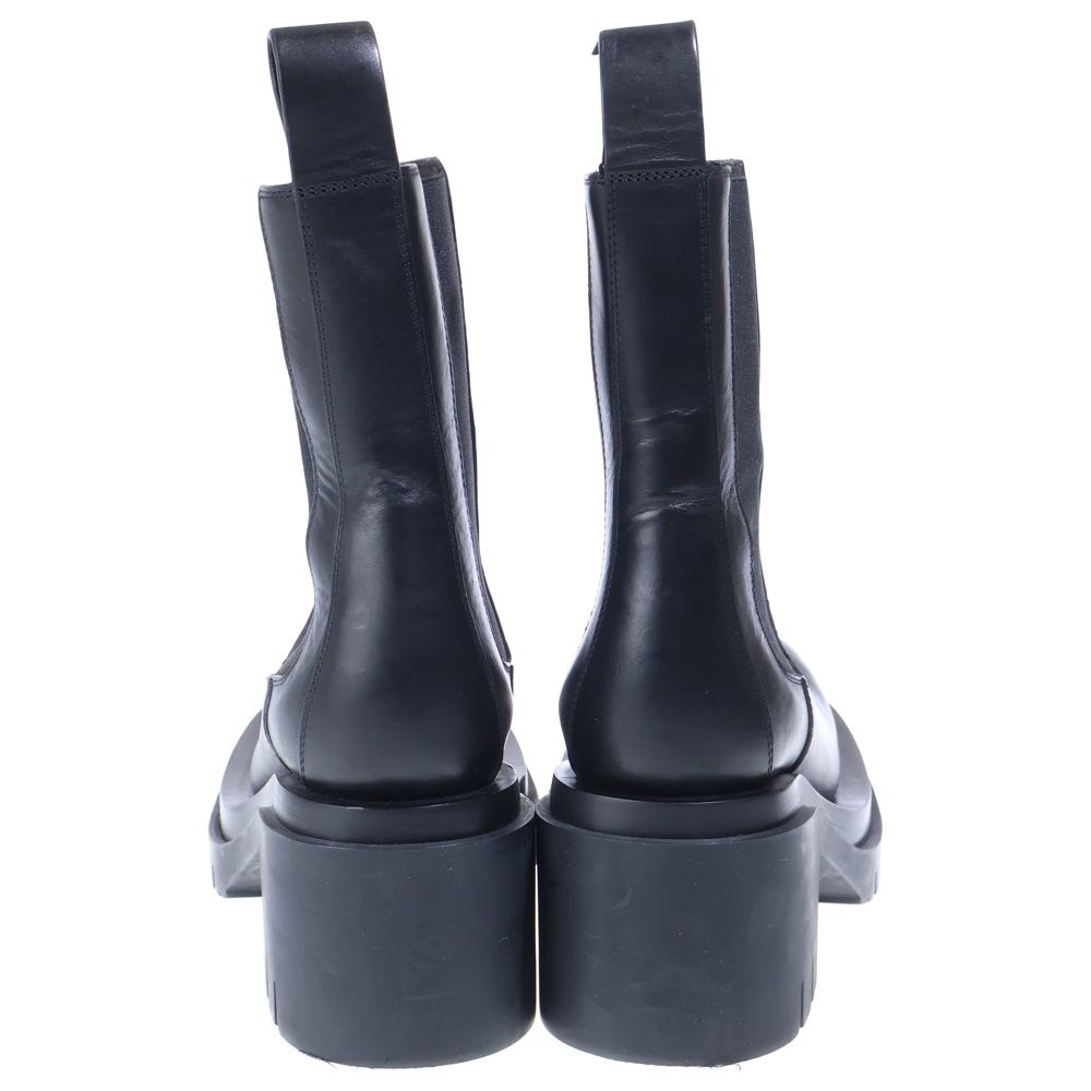 Bottega Veneta Rug Chelsea Leather Side Gore Heels Short Boots Black — view 3