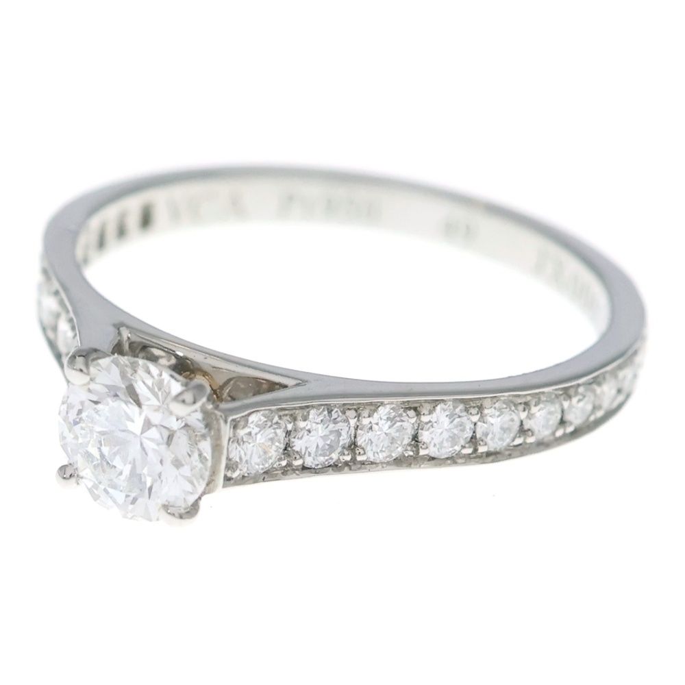 Van Cleef & Arpels Romance Solitaire Diamond Ring Platinum