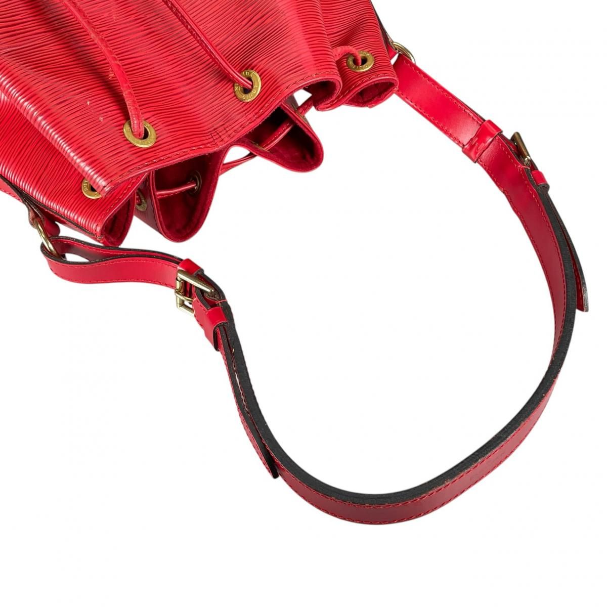 Louis Vuitton Castilian Red Shoulder Bag Noe — view 6