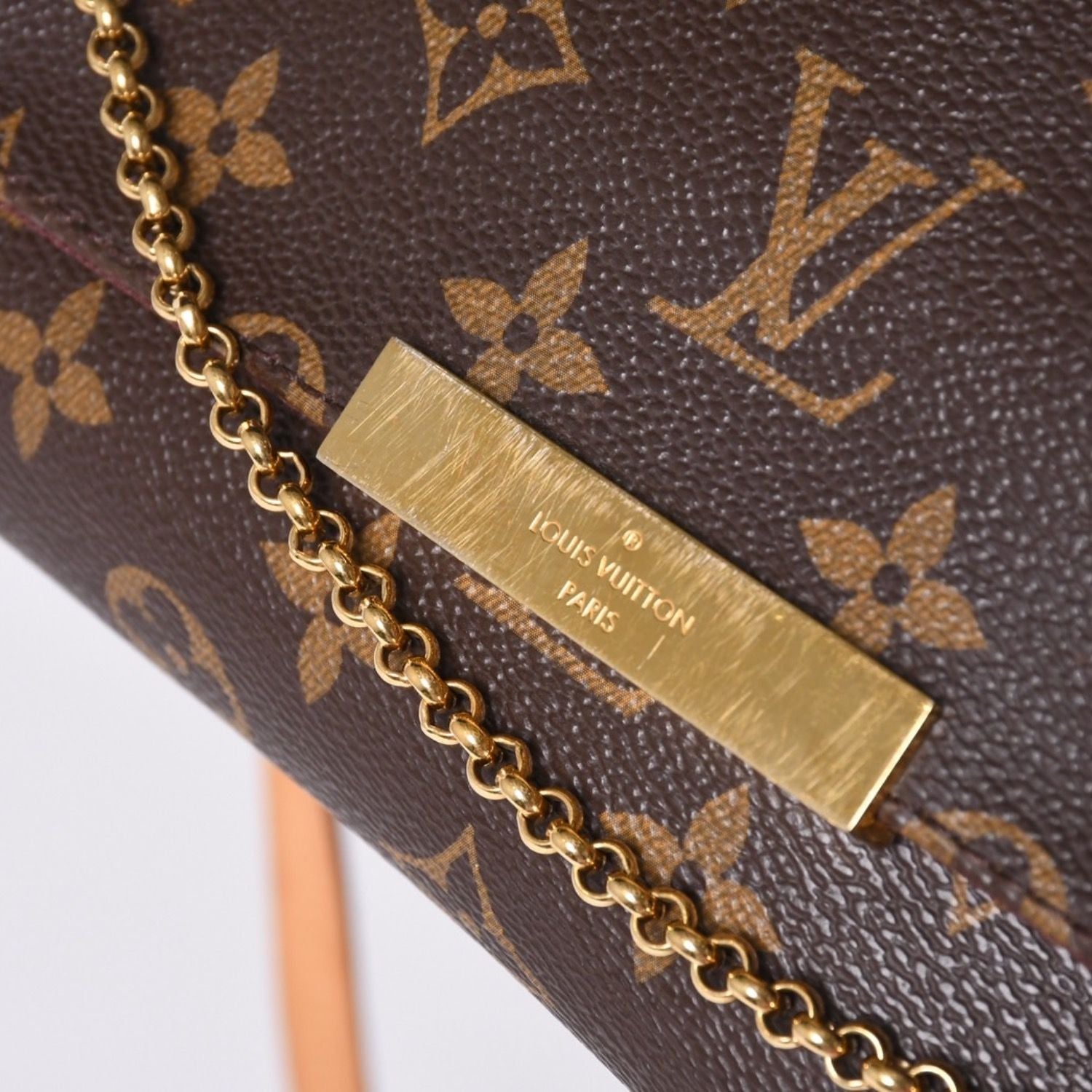 Louis Vuitton Monogram Favorite MM Shoulder Bag Brown Gold — view 7