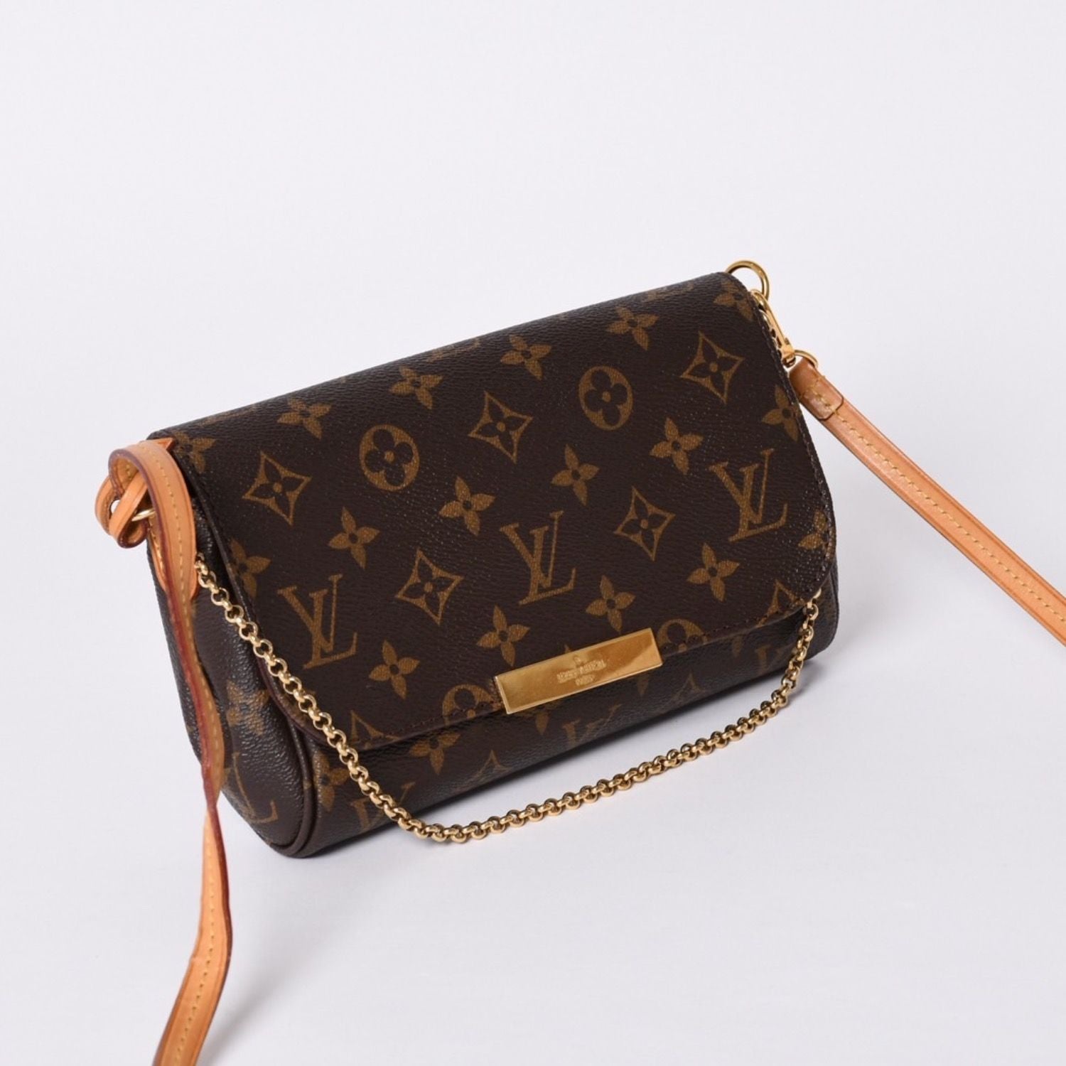 Louis Vuitton Favorite PM Shoulder Bag Monogram Brown Gold — view 3