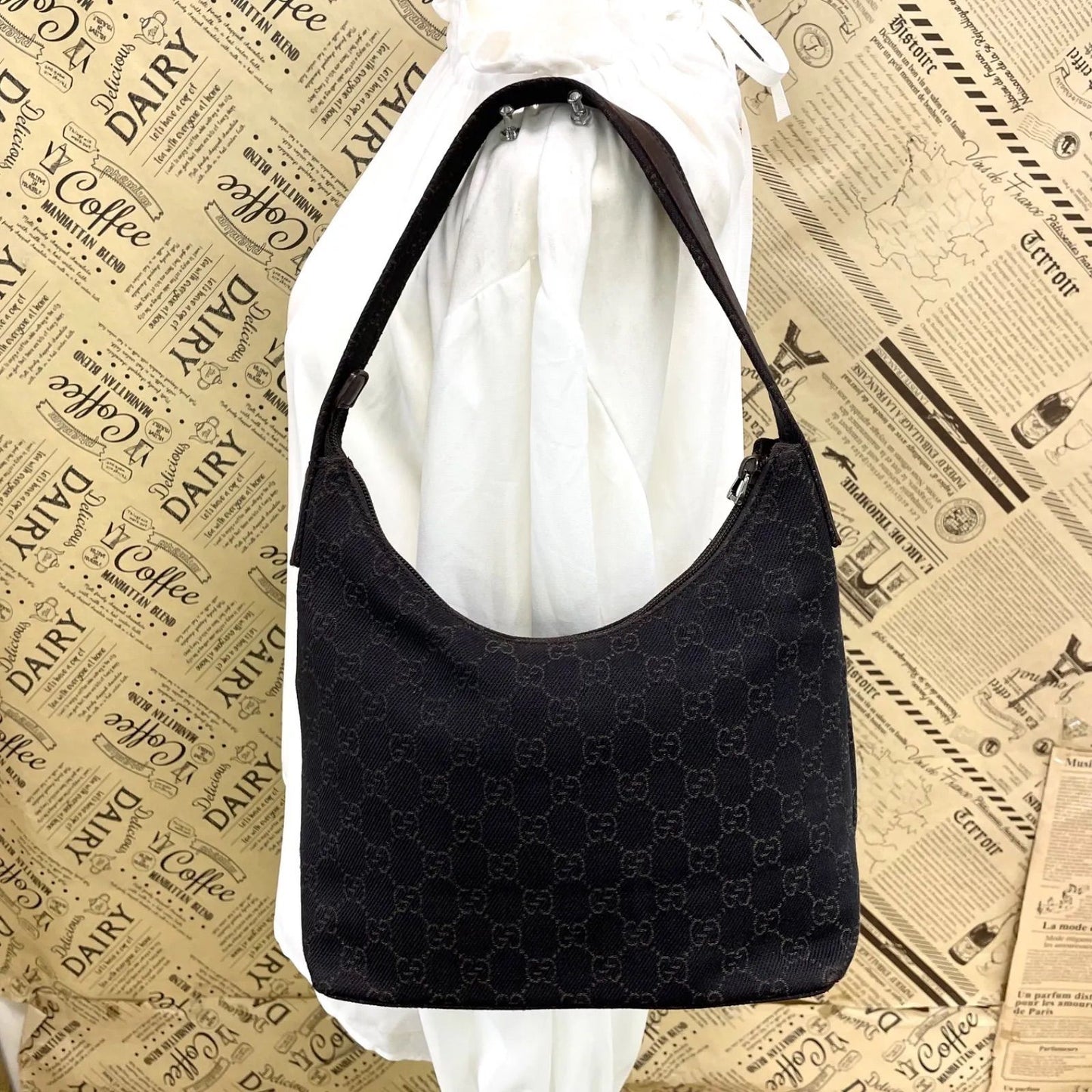 Gucci Shoulder Bag GG Canvas Brown — view 2