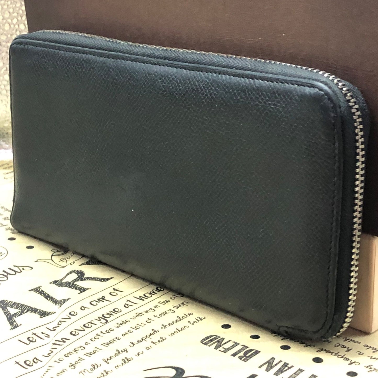 Hermes Wallet Silk in Round Silky Pop Black