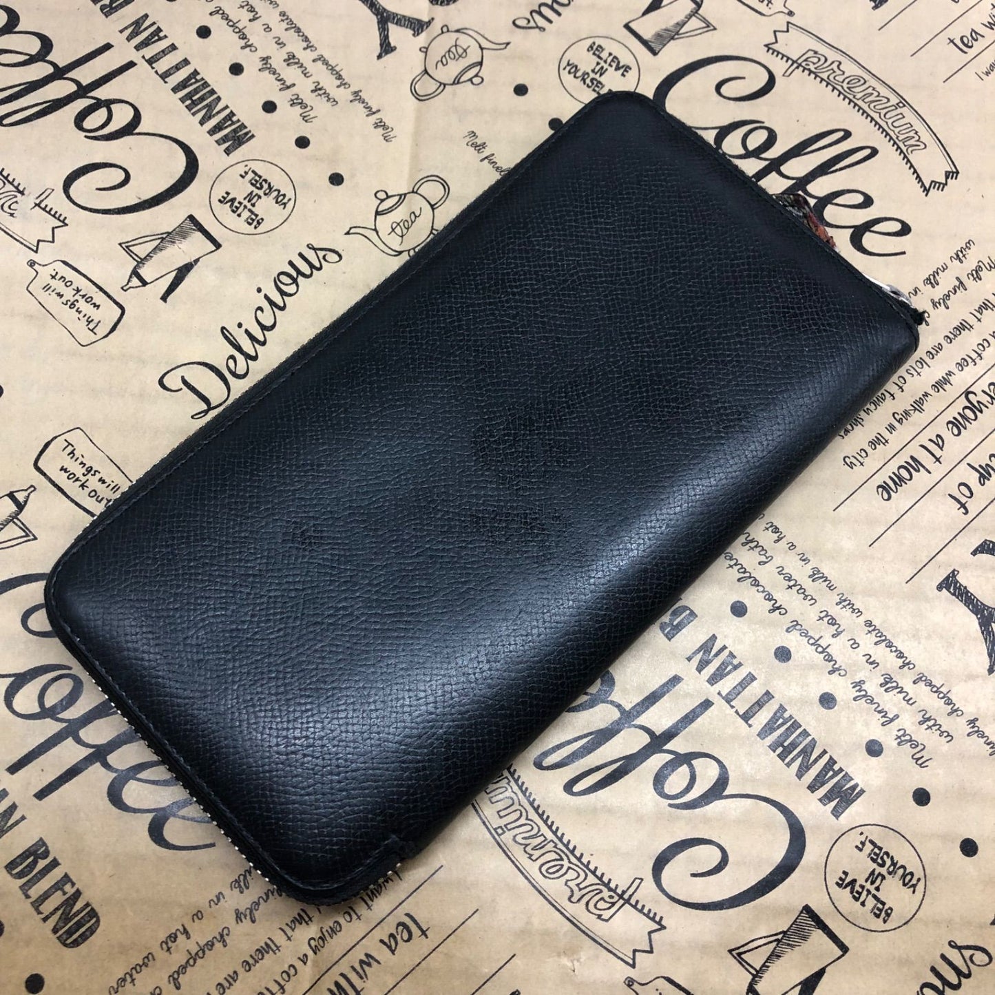 Hermes Wallet Silk in Round Silky Pop Black — view 3