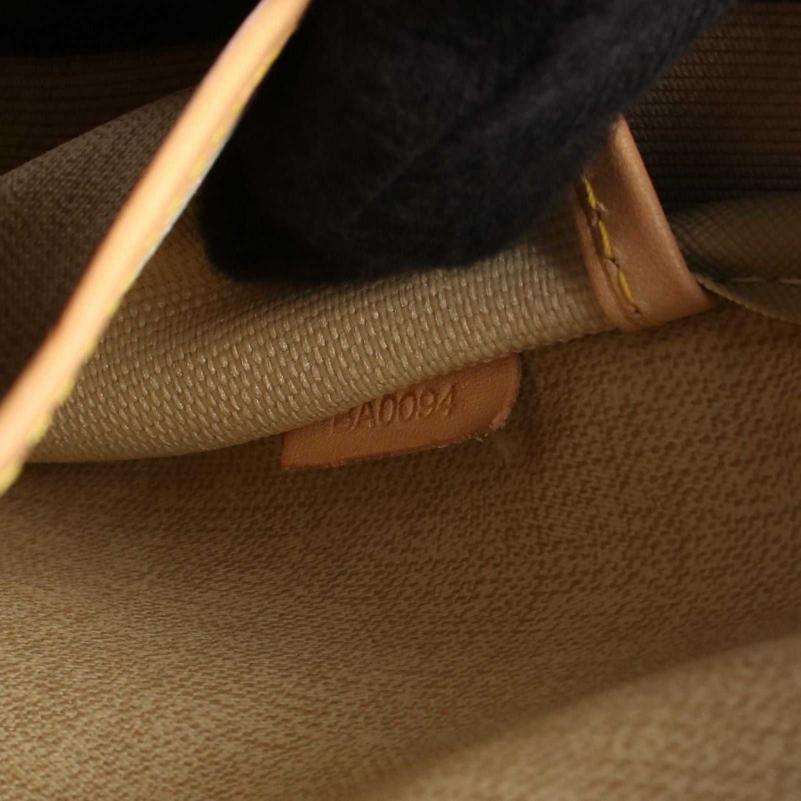 Louis Vuitton Handbag Trouville Canvas Leather — view 5