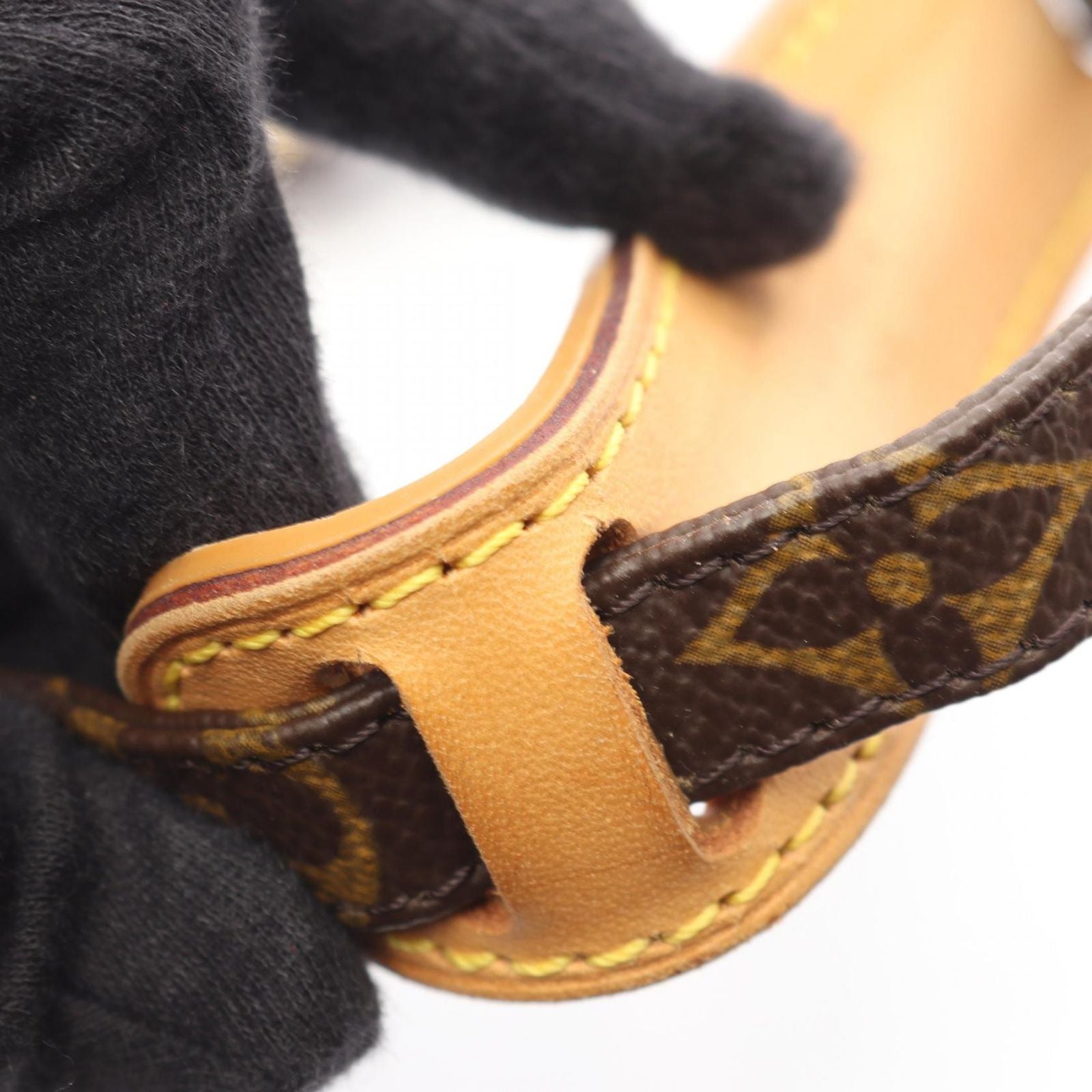 Louis Vuitton Shoulder Bag Canvas Leather Pochette M Roulis Bandouliere — view 8