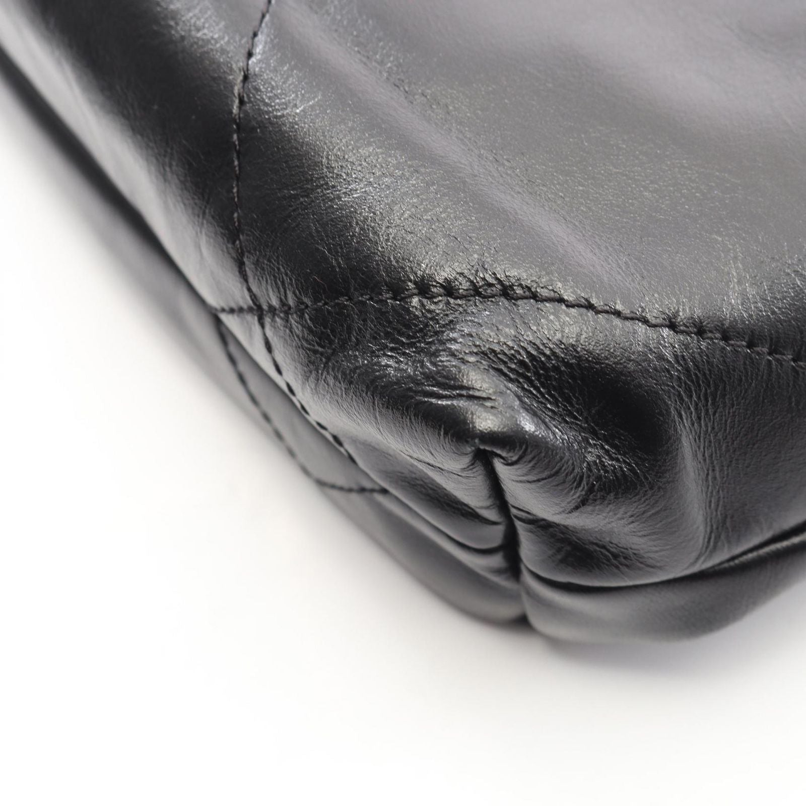 Chanel Shoulder Bag 22 Mini Black Leather 22 Quilted Chain — view 6