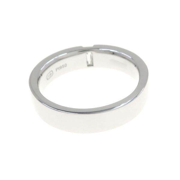 Harry Winston Baguette Cut Vertical Band Ring Area — view 4