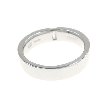 Harry Winston Baguette Cut Vertical Band Ring Area — view 4