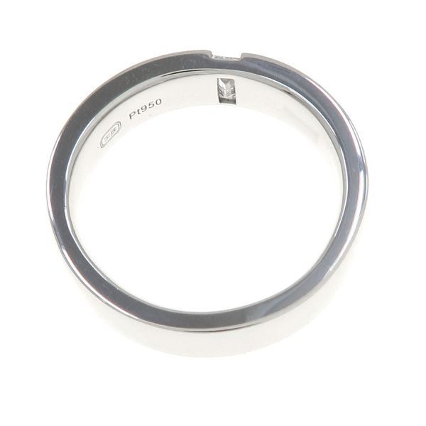 Harry Winston Baguette Cut Vertical Band Ring Area — view 5