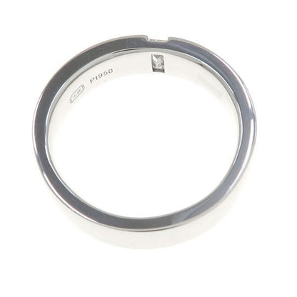 Harry Winston Baguette Cut Vertical Band Ring Area — view 5