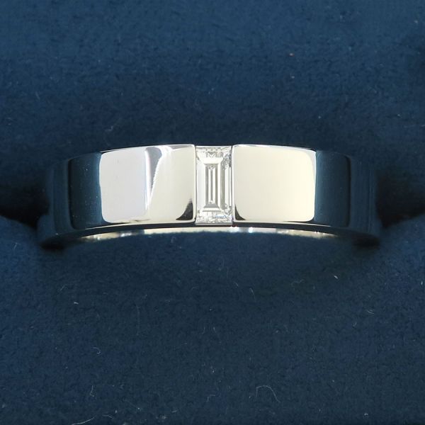 Harry Winston Baguette Cut Vertical Band Ring Area