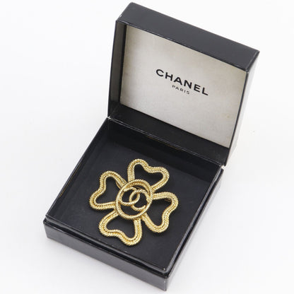 Chanel Clover CC Logo Vintage Gold Plated 28 Brooch — view 8