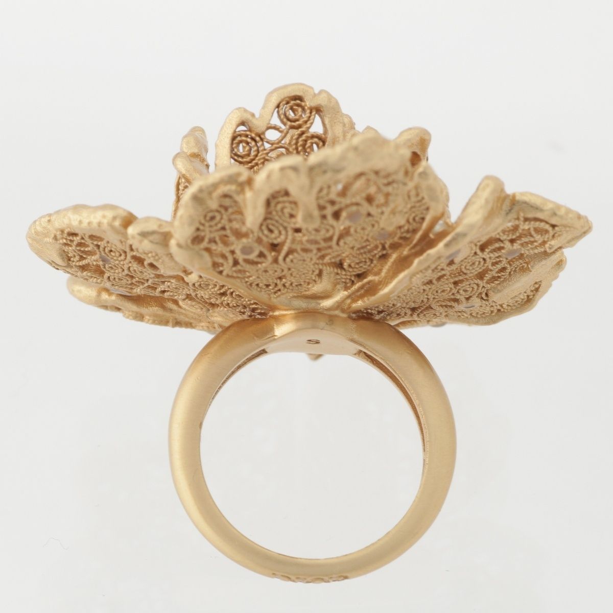 Dior Flower Pearl Ring Gold — view 6