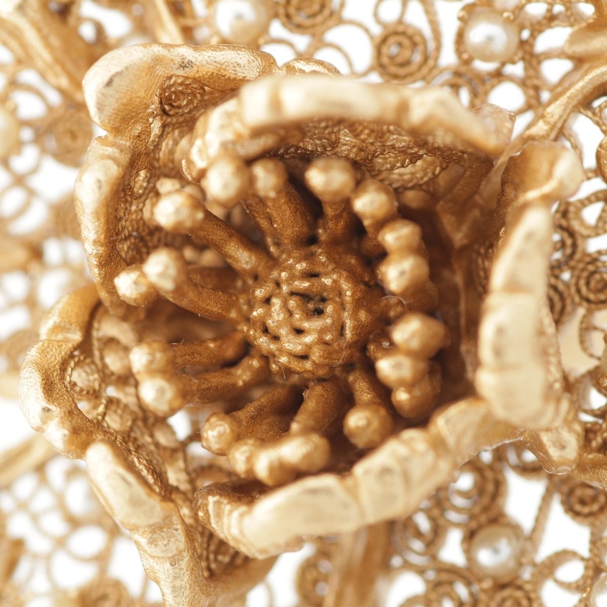 Dior Flower Pearl Ring Gold — view 7