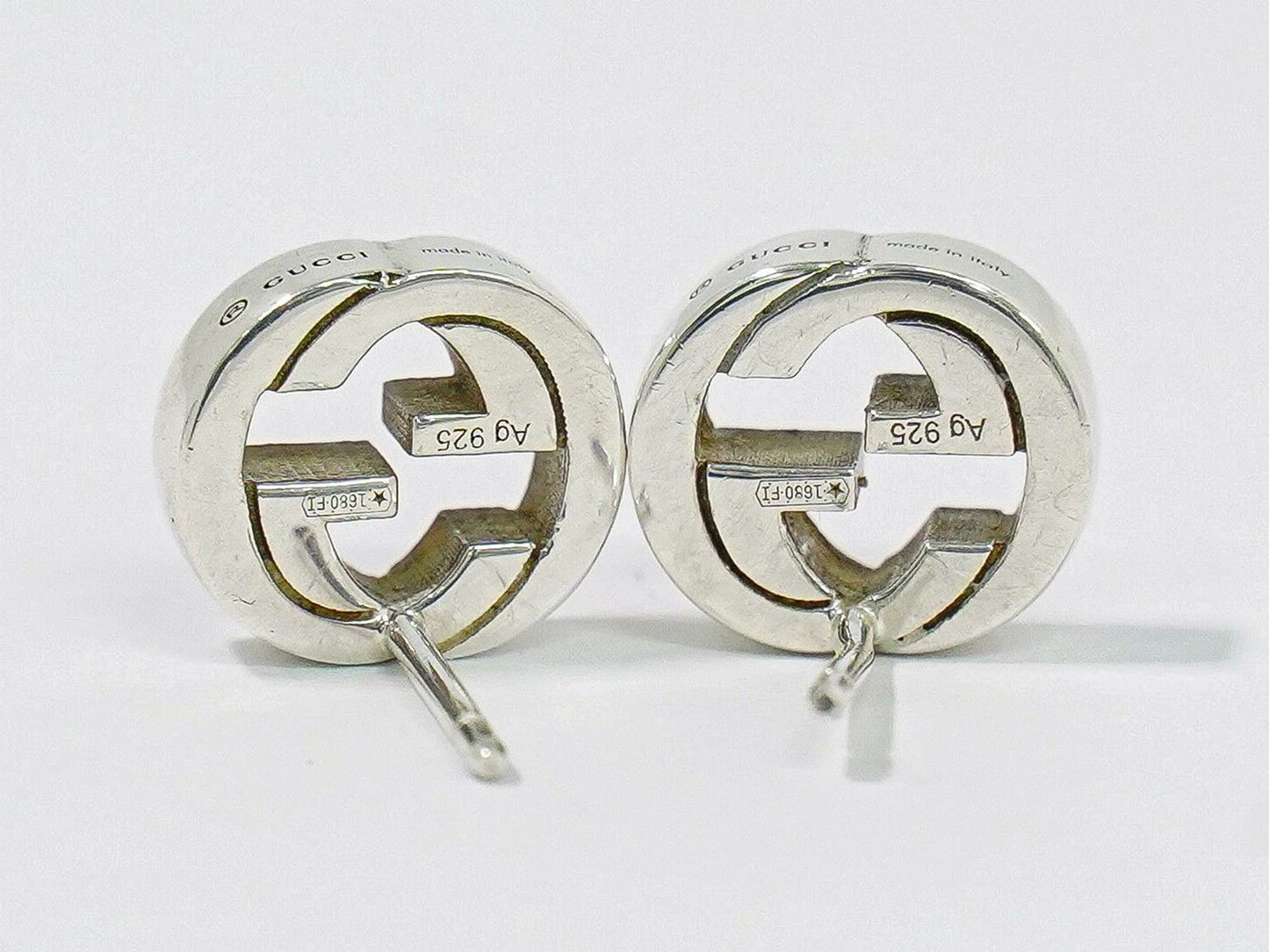 Gucci Interlocking Stud Earrings Silver — view 2