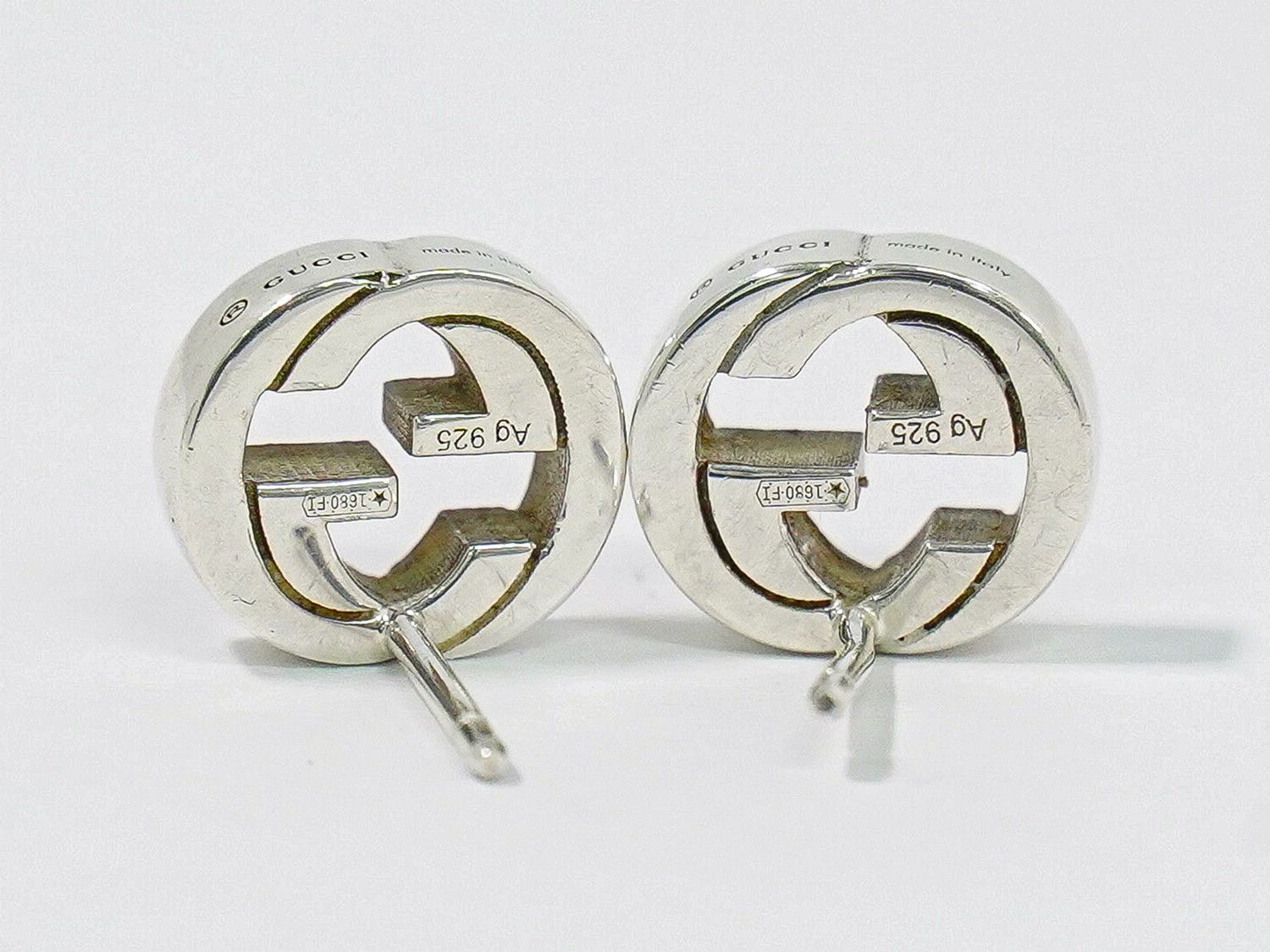 Gucci Interlocking Stud Earrings Silver — view 2