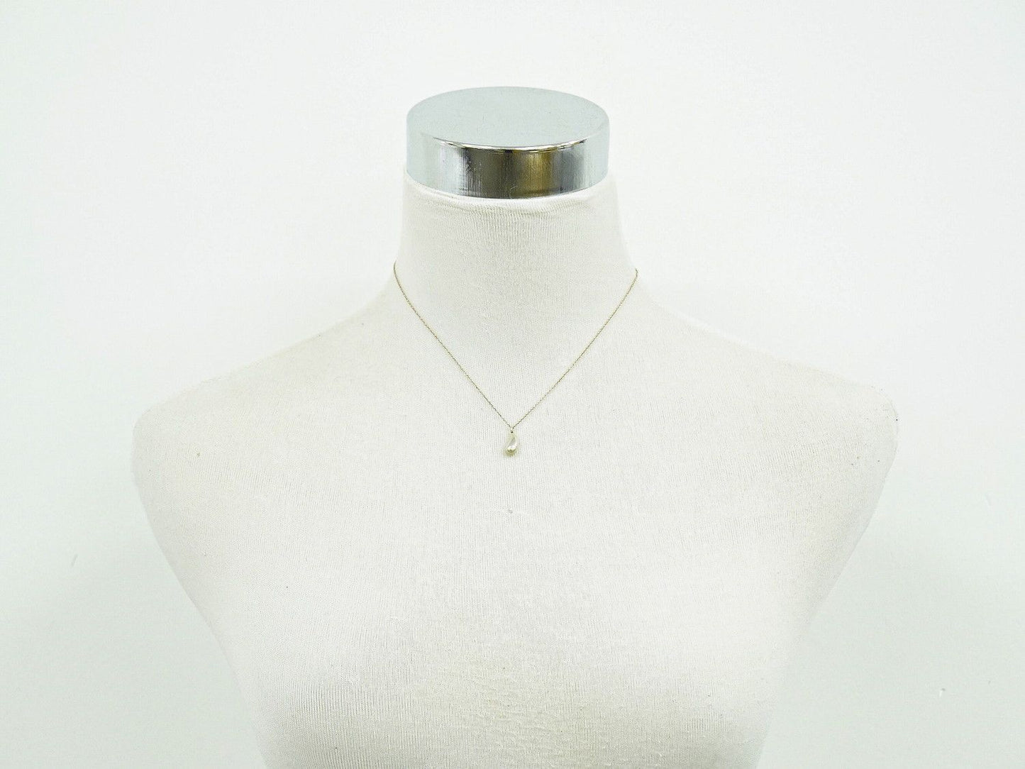Tiffany & Co Teardrop 925 Necklace Pendant Silver — view 6