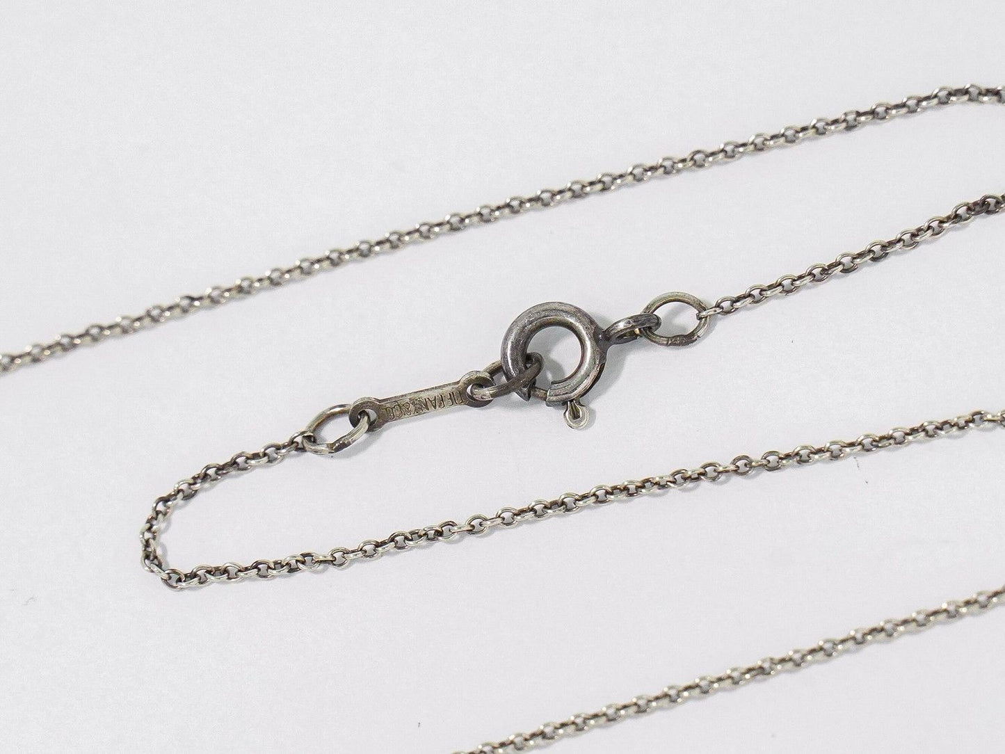 Tiffany & Co Double Loop 925 Necklace Pendant Silver — view 3