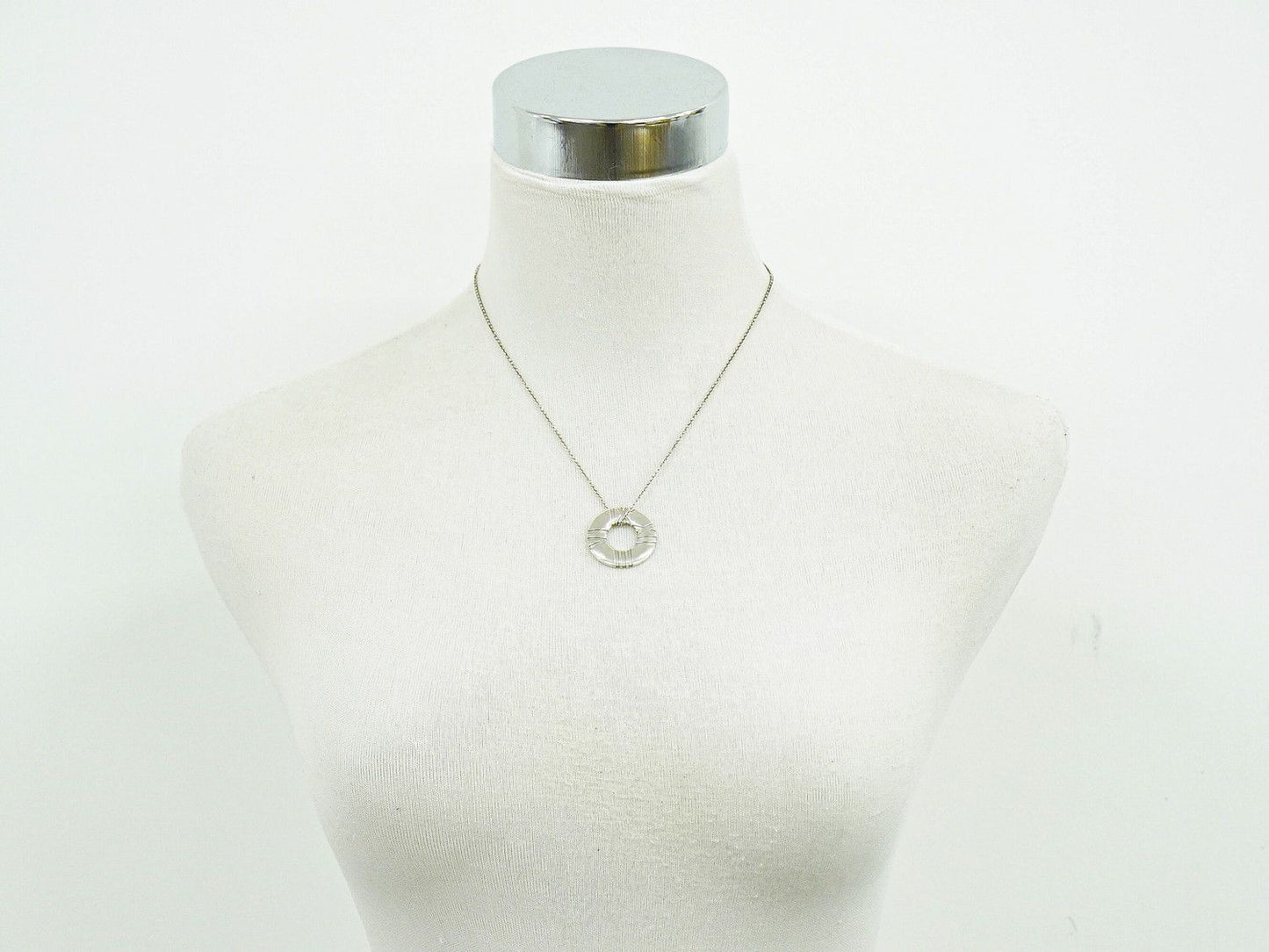 Tiffany & Co Atlas Circle 925 Necklace Pendant Silver — view 6