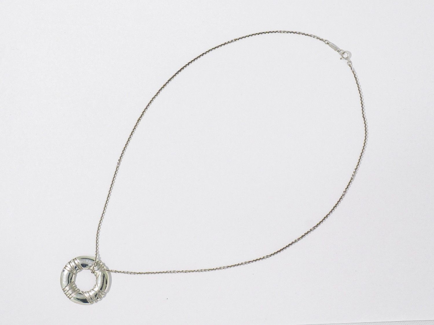 Tiffany & Co Atlas Circle 925 Necklace Pendant Silver — view 2