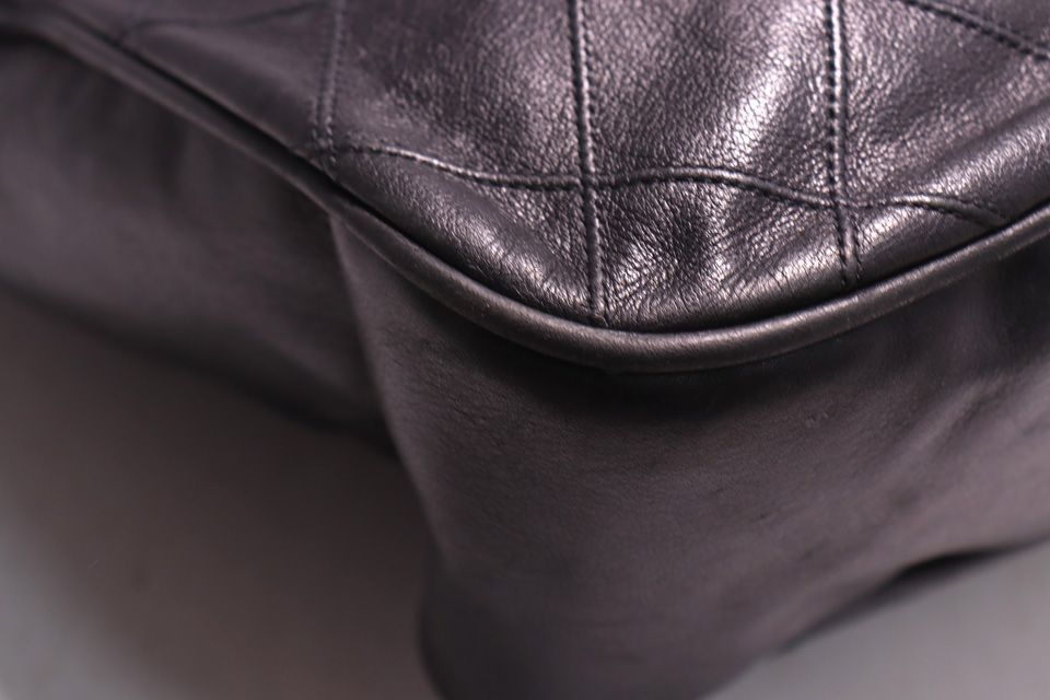 Chanel Bicolor GD Leather Shoulder Bag — view 4