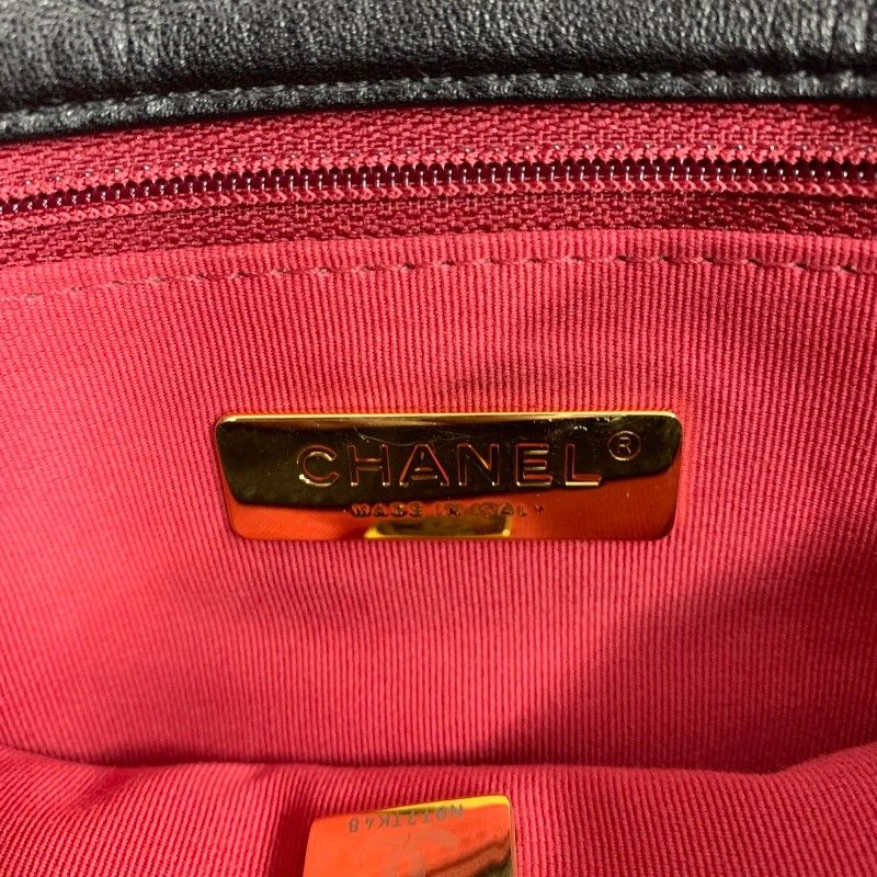 Chanel 19 Shoulder Bag Black Gold Silver Large CC Logo Turnlock Chain — view 9