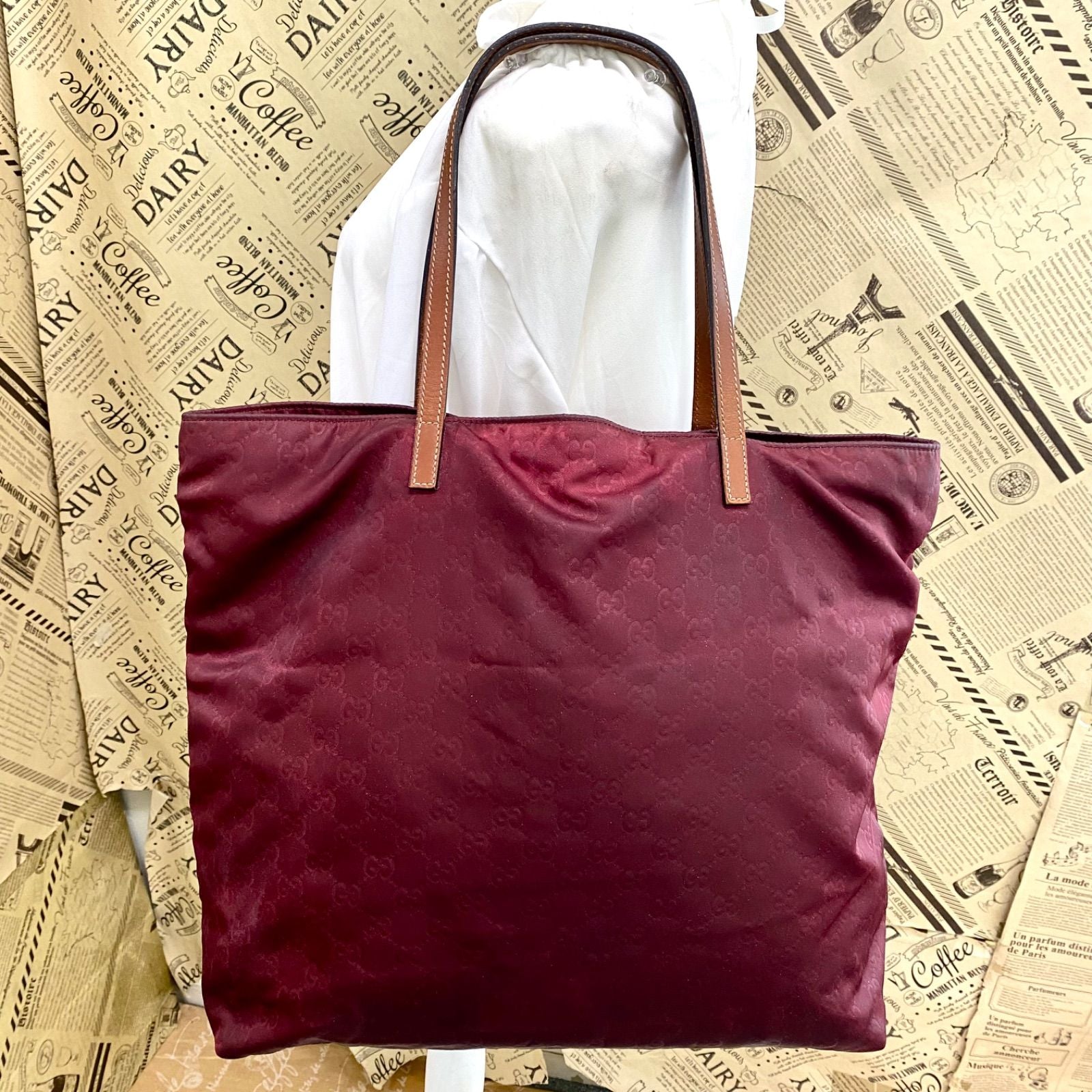 Gucci GG Nylon Tote Red — view 2